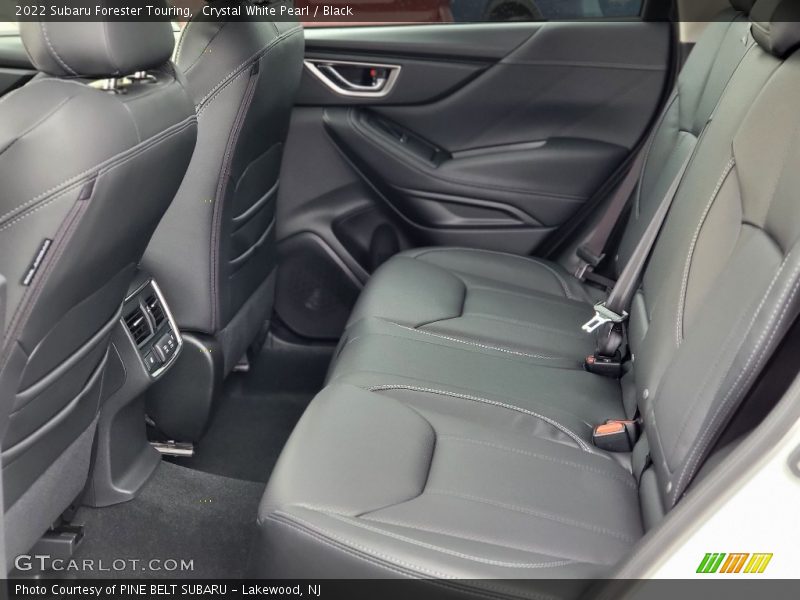 Crystal White Pearl / Black 2022 Subaru Forester Touring