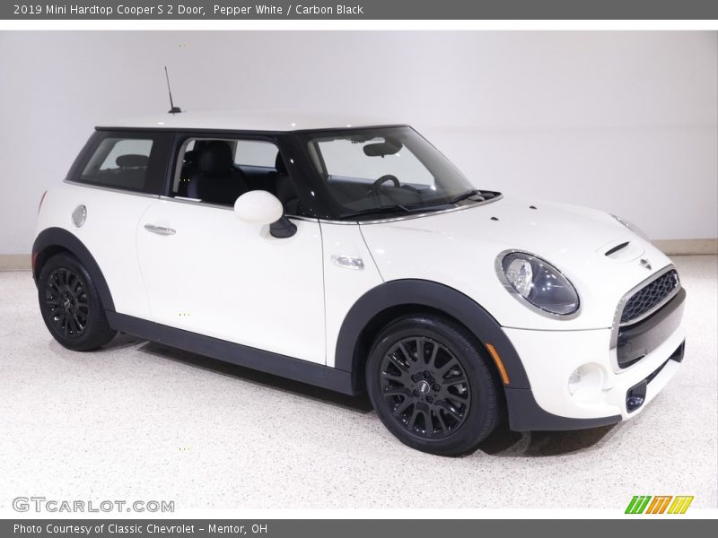 Pepper White / Carbon Black 2019 Mini Hardtop Cooper S 2 Door
