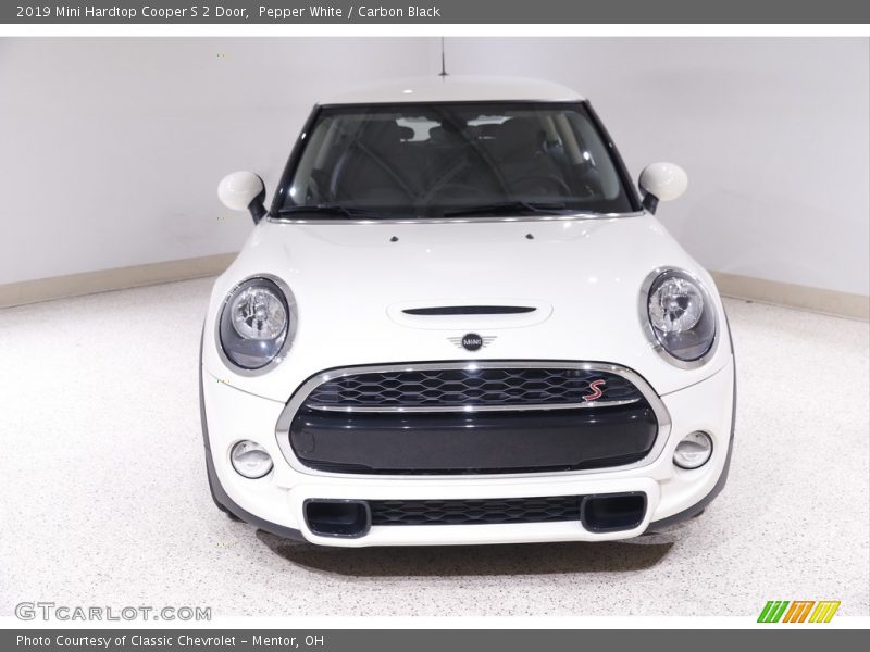 Pepper White / Carbon Black 2019 Mini Hardtop Cooper S 2 Door