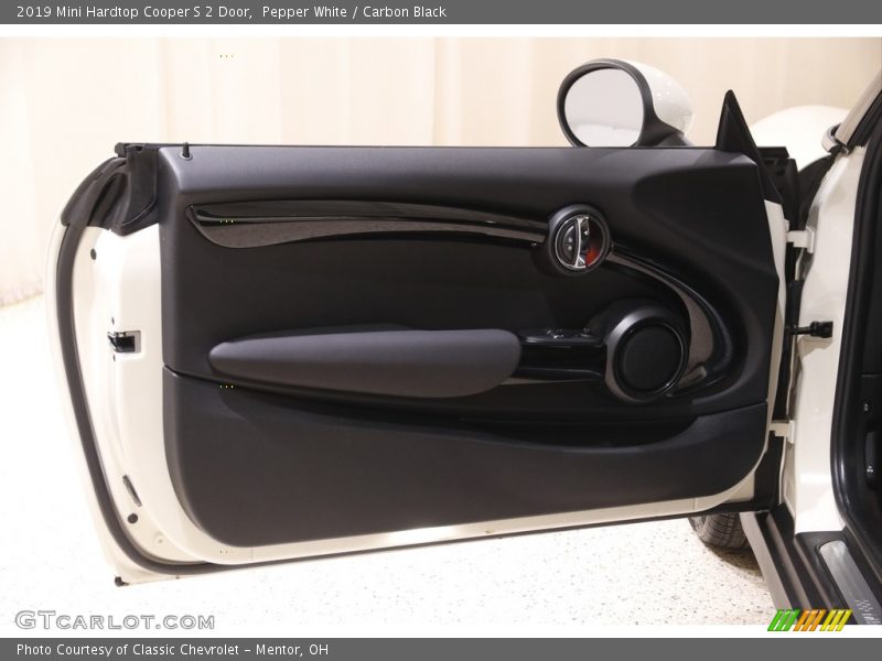 Pepper White / Carbon Black 2019 Mini Hardtop Cooper S 2 Door