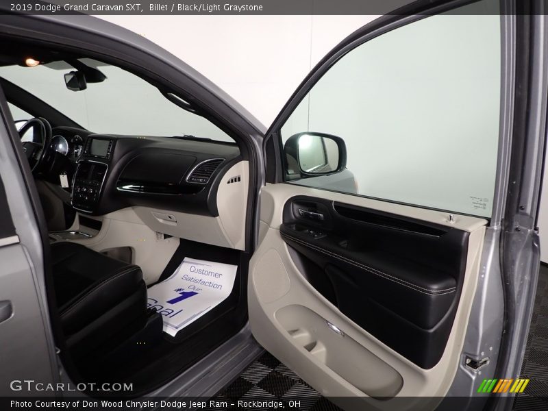 Billet / Black/Light Graystone 2019 Dodge Grand Caravan SXT