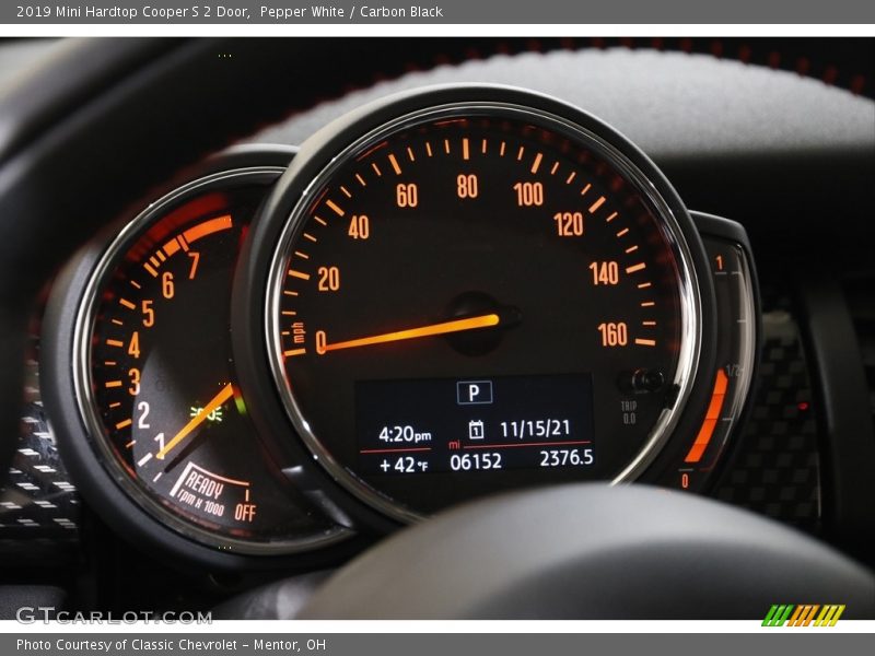 Pepper White / Carbon Black 2019 Mini Hardtop Cooper S 2 Door