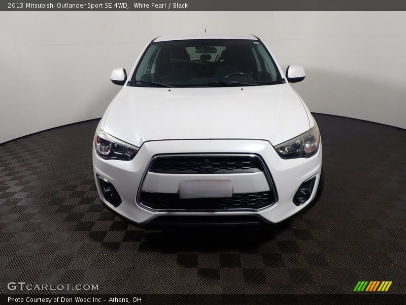 White Pearl / Black 2013 Mitsubishi Outlander Sport SE 4WD