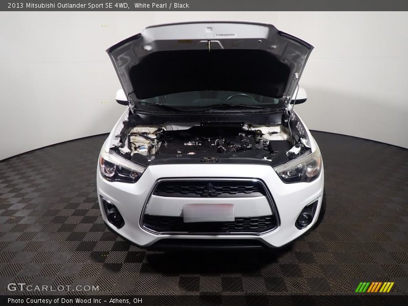 White Pearl / Black 2013 Mitsubishi Outlander Sport SE 4WD