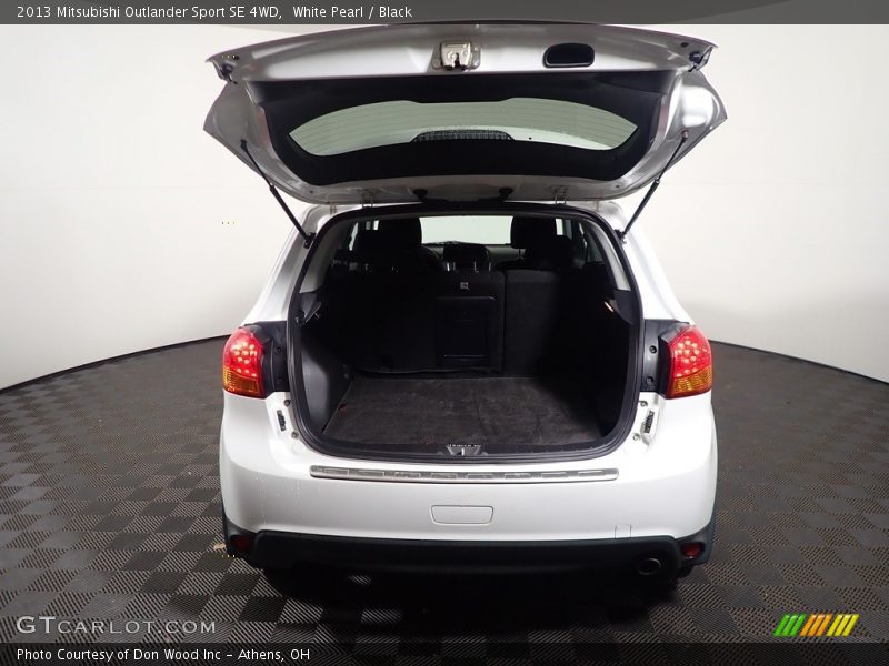 White Pearl / Black 2013 Mitsubishi Outlander Sport SE 4WD