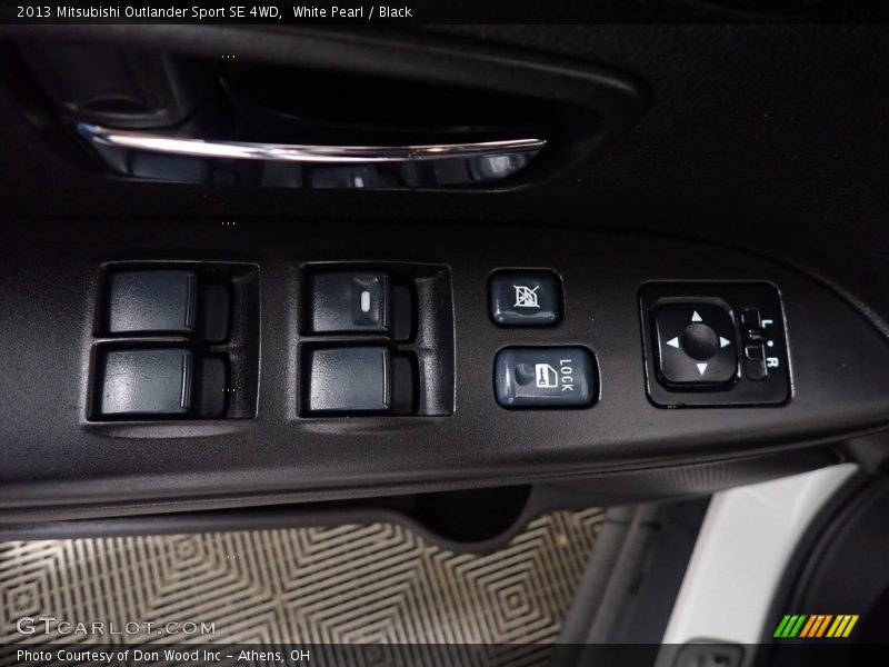 White Pearl / Black 2013 Mitsubishi Outlander Sport SE 4WD