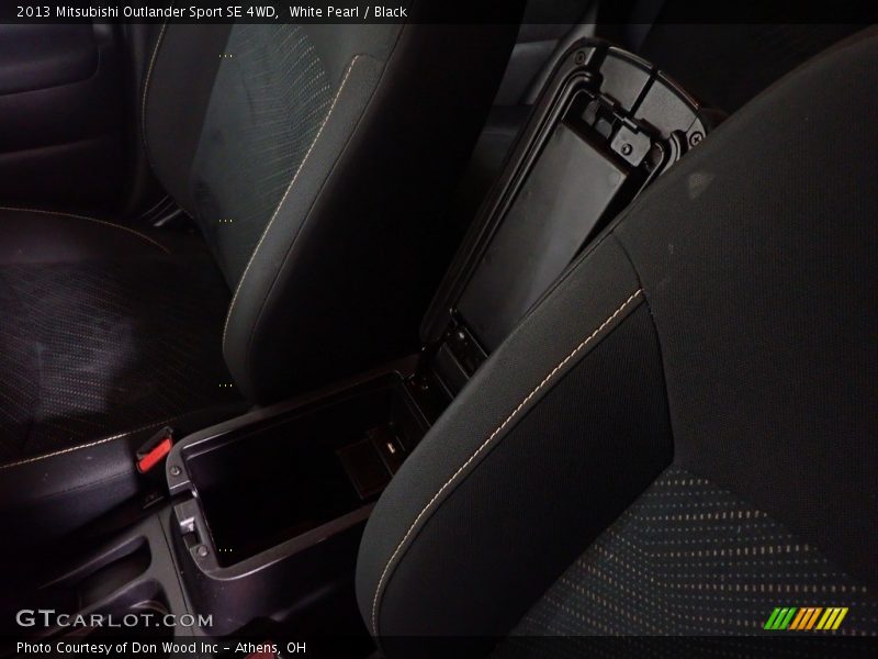 White Pearl / Black 2013 Mitsubishi Outlander Sport SE 4WD