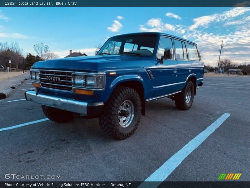 Front 3/4 View of 1989 Land Cruiser 