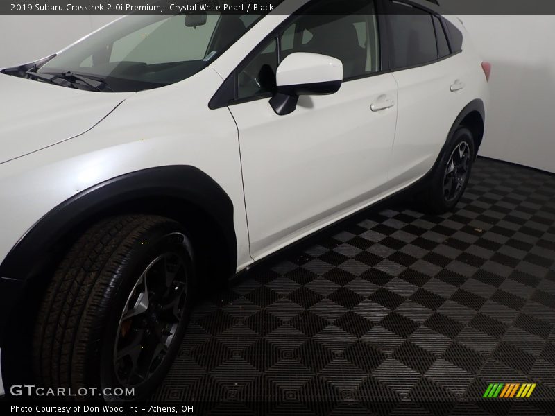 Crystal White Pearl / Black 2019 Subaru Crosstrek 2.0i Premium