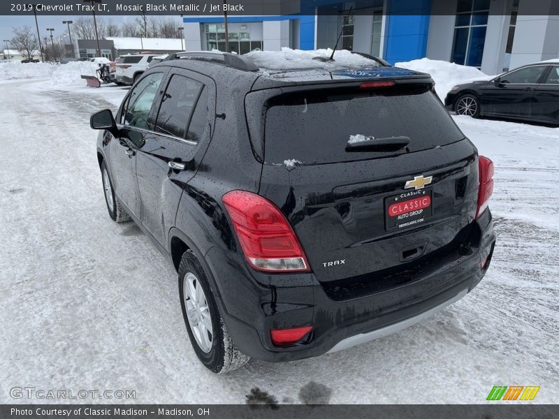 Mosaic Black Metallic / Jet Black 2019 Chevrolet Trax LT