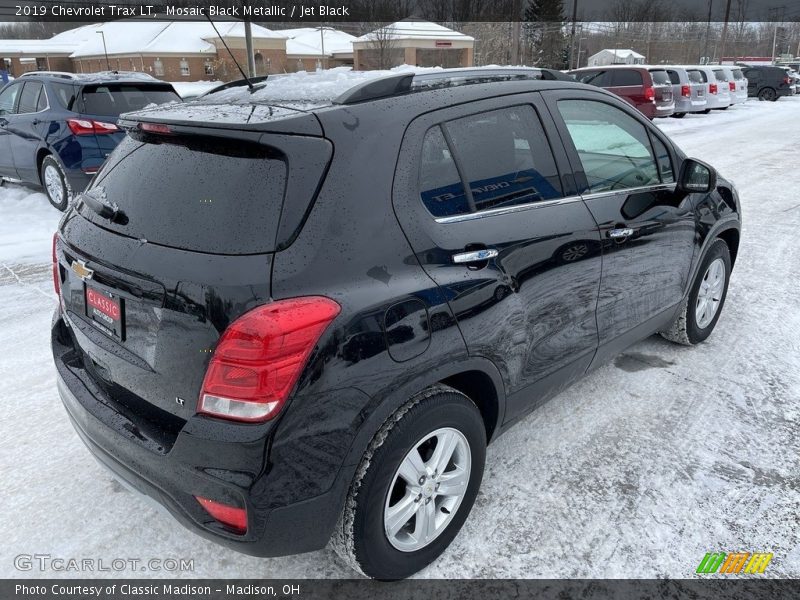 Mosaic Black Metallic / Jet Black 2019 Chevrolet Trax LT