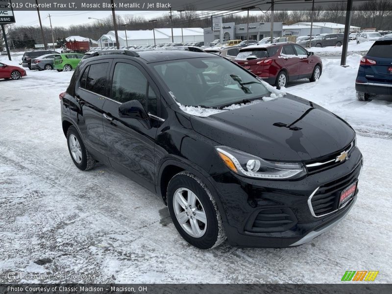 Mosaic Black Metallic / Jet Black 2019 Chevrolet Trax LT