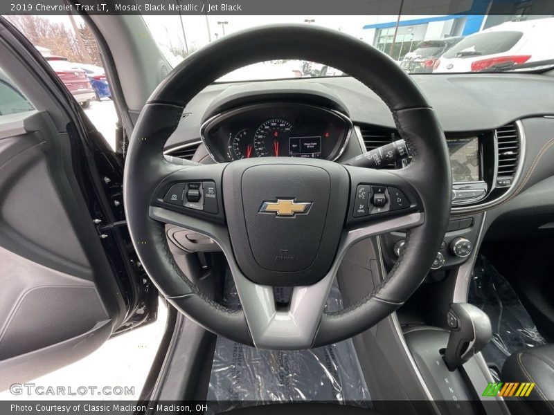 Mosaic Black Metallic / Jet Black 2019 Chevrolet Trax LT