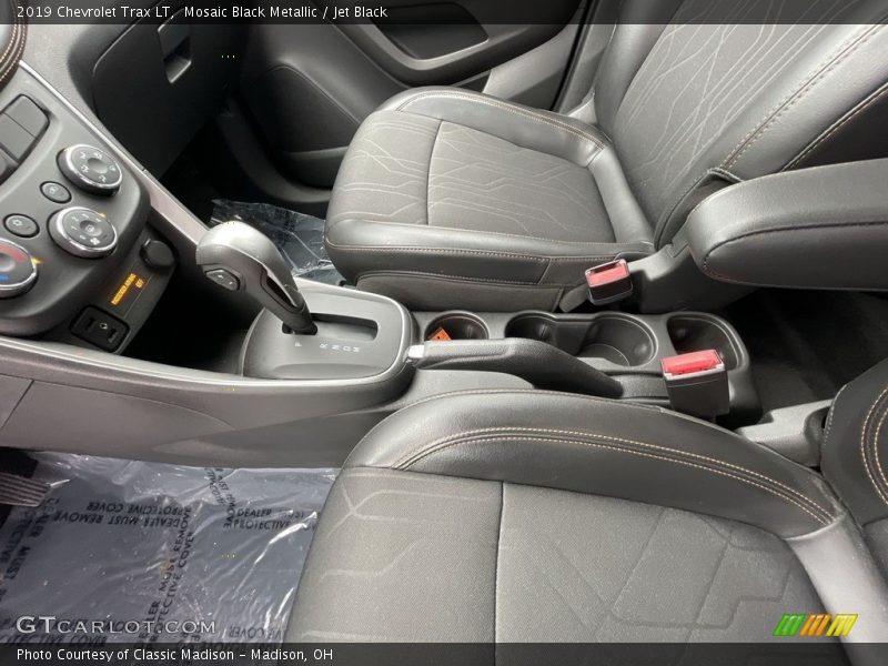 Mosaic Black Metallic / Jet Black 2019 Chevrolet Trax LT