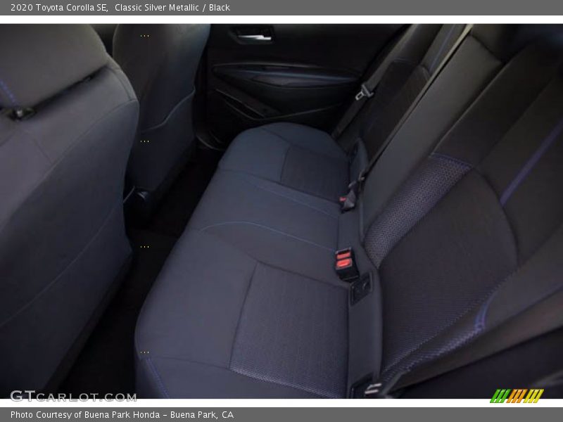 Classic Silver Metallic / Black 2020 Toyota Corolla SE