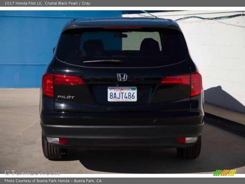 Crystal Black Pearl / Gray 2017 Honda Pilot LX