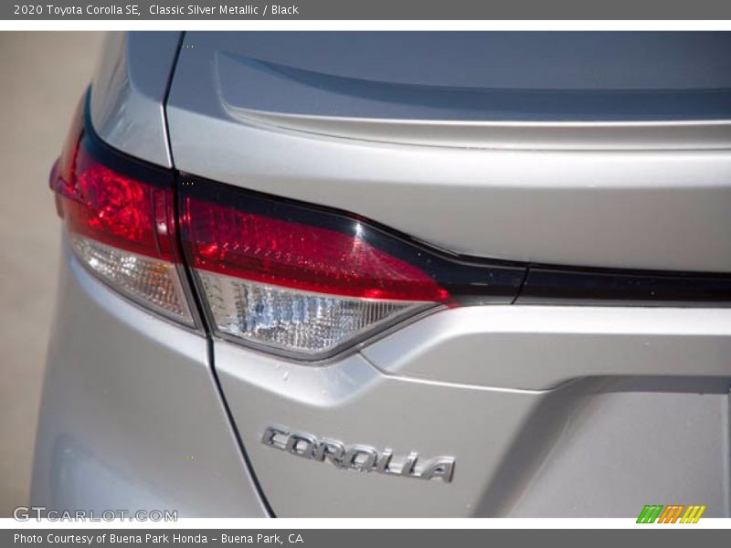 Classic Silver Metallic / Black 2020 Toyota Corolla SE