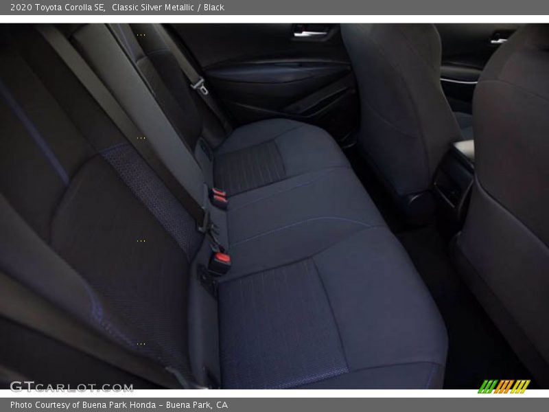 Classic Silver Metallic / Black 2020 Toyota Corolla SE