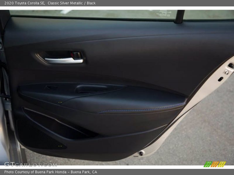 Classic Silver Metallic / Black 2020 Toyota Corolla SE
