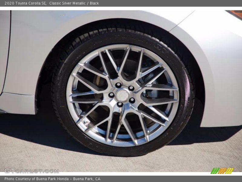 Classic Silver Metallic / Black 2020 Toyota Corolla SE