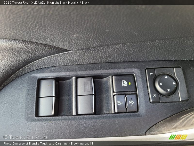 Midnight Black Metallic / Black 2019 Toyota RAV4 XLE AWD