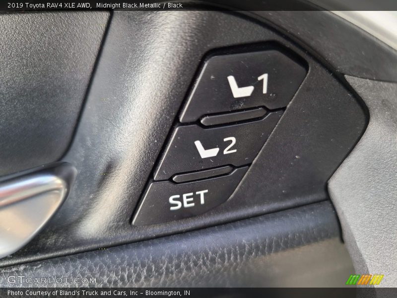 Midnight Black Metallic / Black 2019 Toyota RAV4 XLE AWD