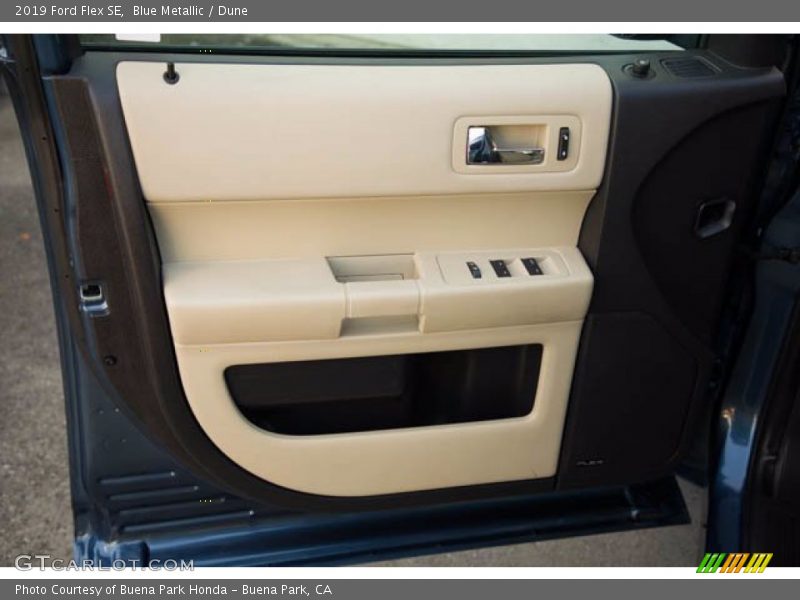 Blue Metallic / Dune 2019 Ford Flex SE