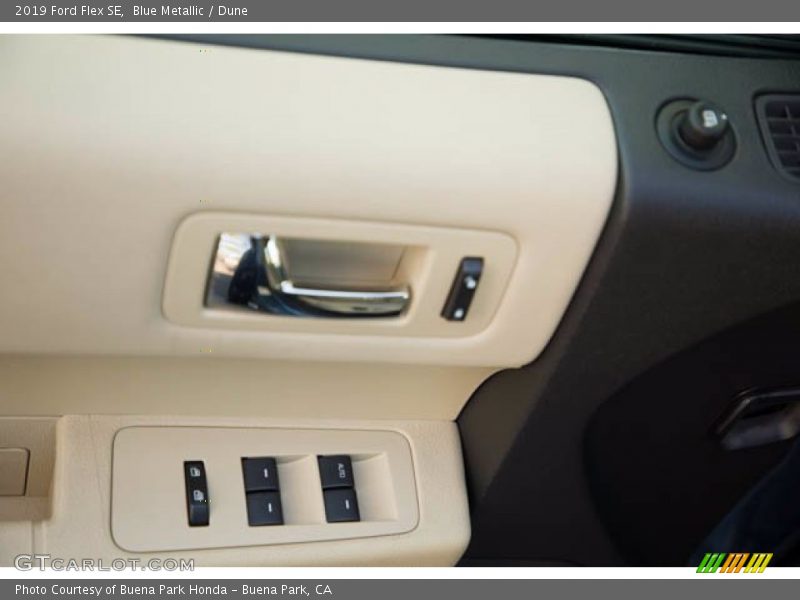 Blue Metallic / Dune 2019 Ford Flex SE