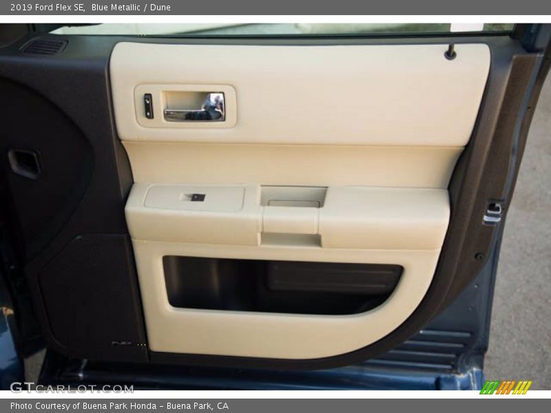 Blue Metallic / Dune 2019 Ford Flex SE