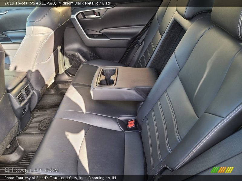 Midnight Black Metallic / Black 2019 Toyota RAV4 XLE AWD