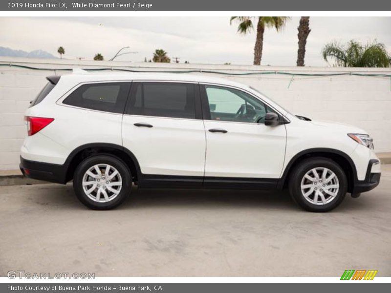 White Diamond Pearl / Beige 2019 Honda Pilot LX