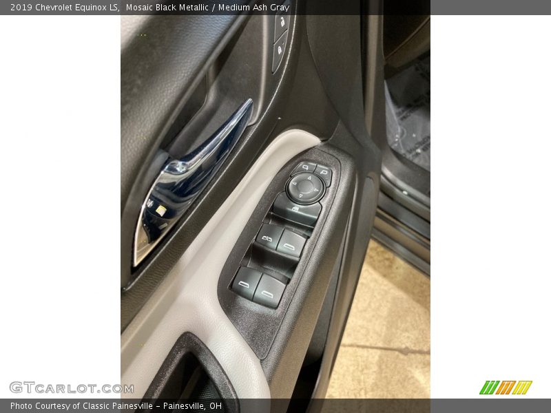 Mosaic Black Metallic / Medium Ash Gray 2019 Chevrolet Equinox LS