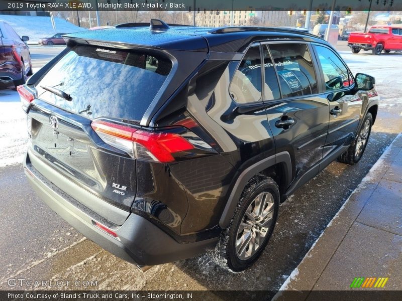Midnight Black Metallic / Black 2019 Toyota RAV4 XLE AWD