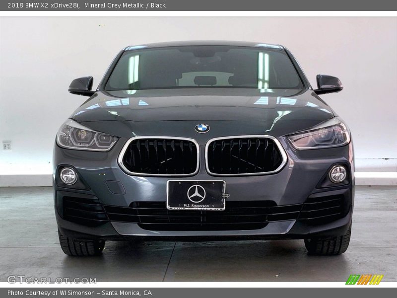 Mineral Grey Metallic / Black 2018 BMW X2 xDrive28i