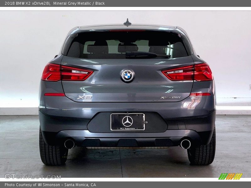 Mineral Grey Metallic / Black 2018 BMW X2 xDrive28i