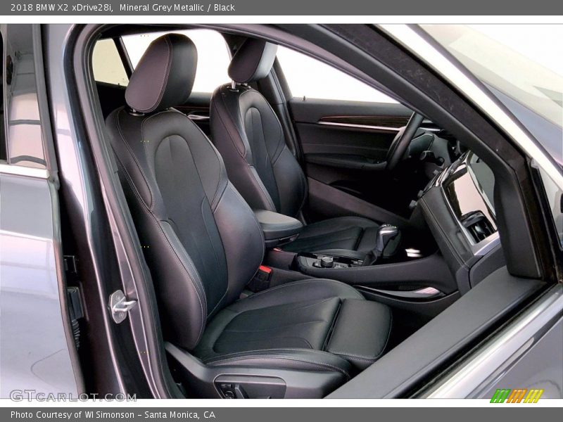 Mineral Grey Metallic / Black 2018 BMW X2 xDrive28i