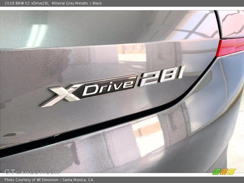 Mineral Grey Metallic / Black 2018 BMW X2 xDrive28i
