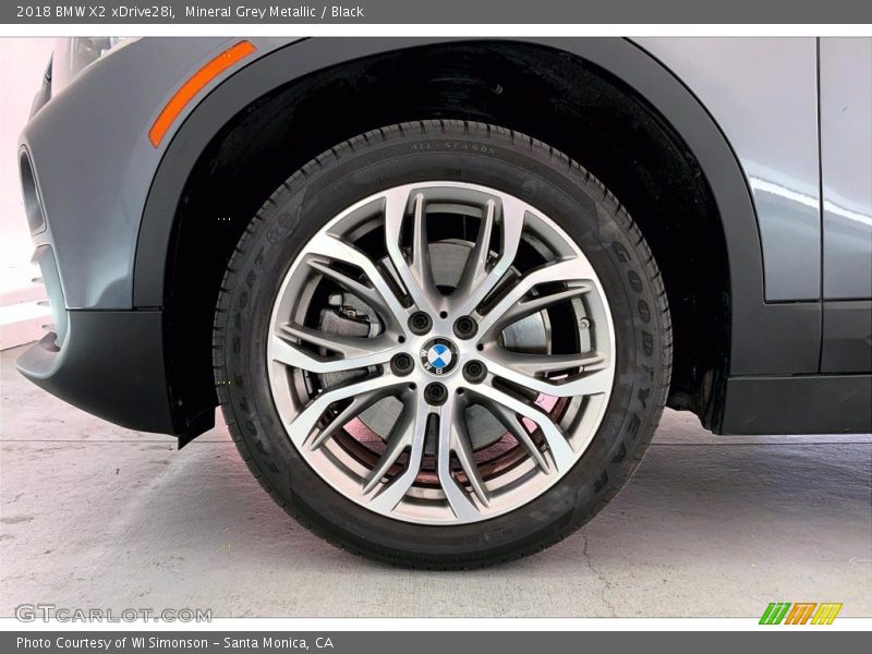 Mineral Grey Metallic / Black 2018 BMW X2 xDrive28i