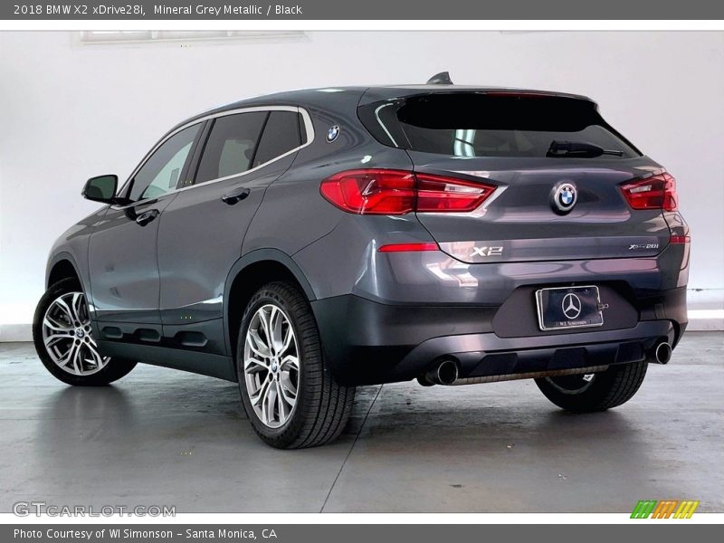 Mineral Grey Metallic / Black 2018 BMW X2 xDrive28i