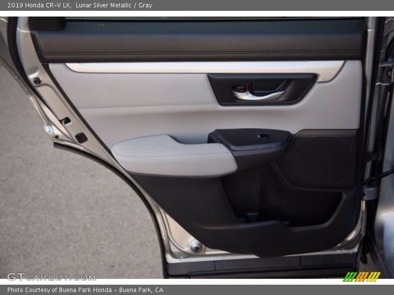 Lunar Silver Metallic / Gray 2019 Honda CR-V LX