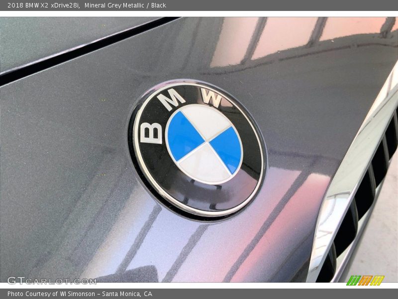 Mineral Grey Metallic / Black 2018 BMW X2 xDrive28i