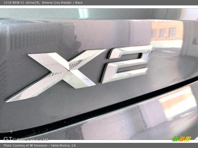 Mineral Grey Metallic / Black 2018 BMW X2 xDrive28i