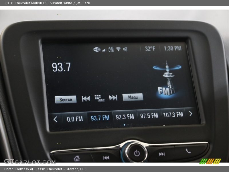 Summit White / Jet Black 2018 Chevrolet Malibu LS