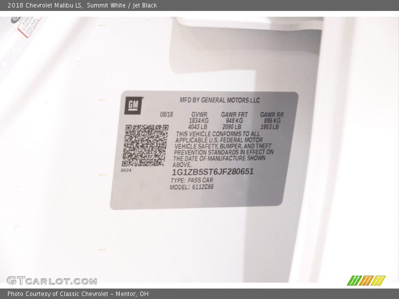 Summit White / Jet Black 2018 Chevrolet Malibu LS