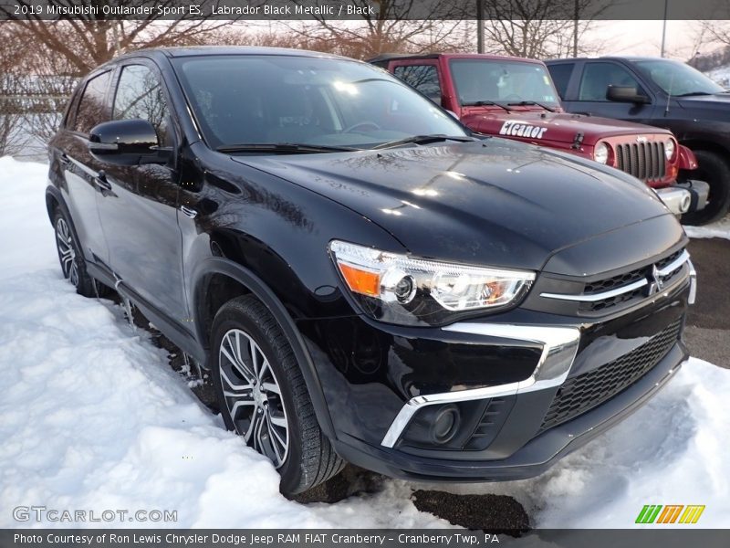 Labrador Black Metallic / Black 2019 Mitsubishi Outlander Sport ES