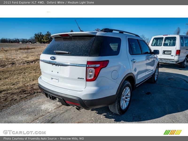 Oxford White / Medium Light Stone 2013 Ford Explorer XLT 4WD