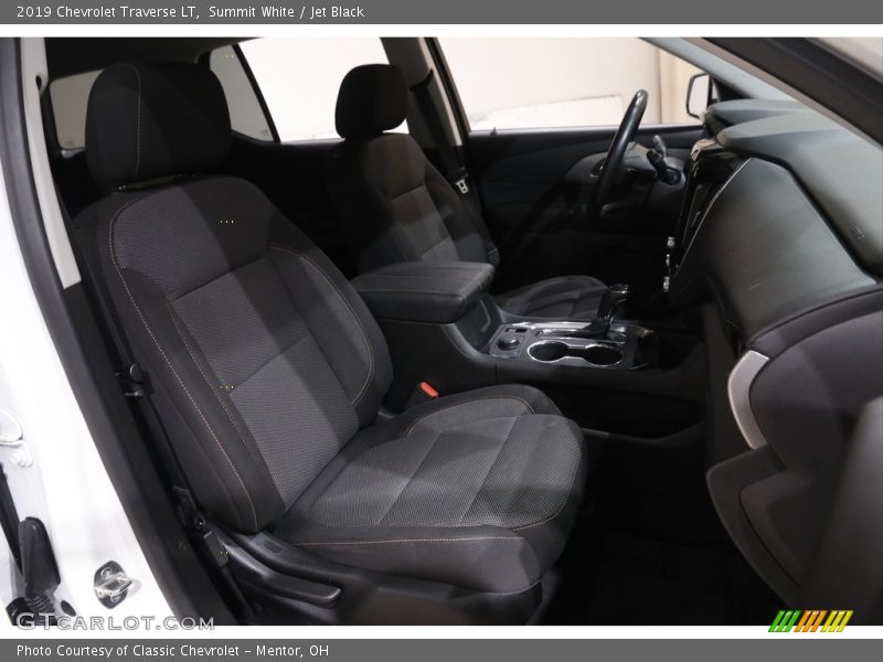 Summit White / Jet Black 2019 Chevrolet Traverse LT