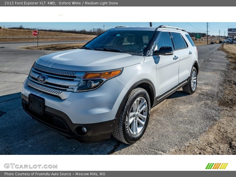 Oxford White / Medium Light Stone 2013 Ford Explorer XLT 4WD