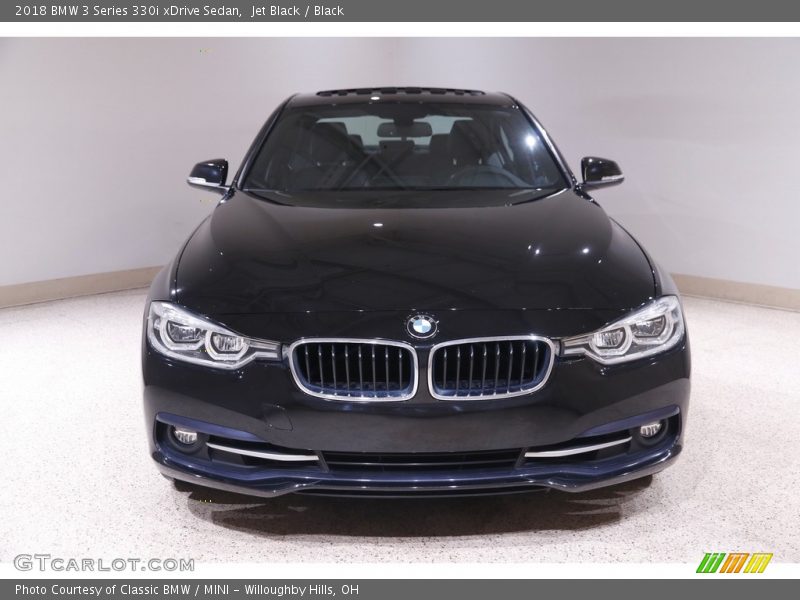 Jet Black / Black 2018 BMW 3 Series 330i xDrive Sedan