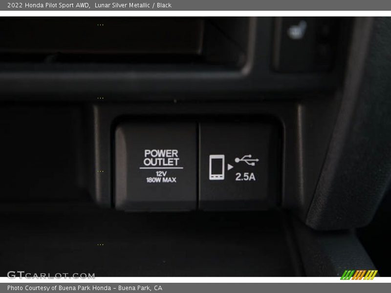 Lunar Silver Metallic / Black 2022 Honda Pilot Sport AWD